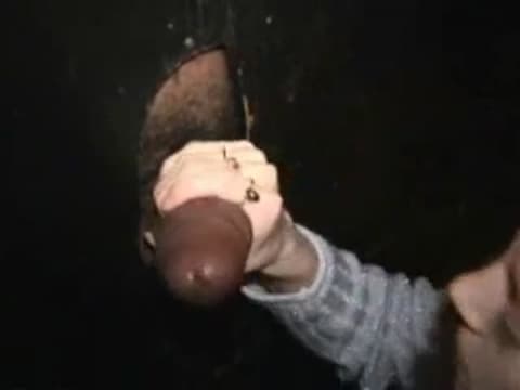 Glory hole amateur interracial jeune