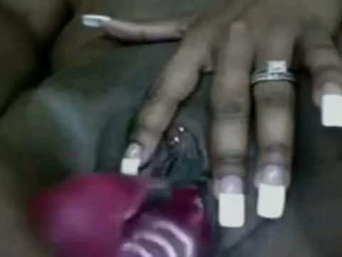 Une grosse chatte black en POV