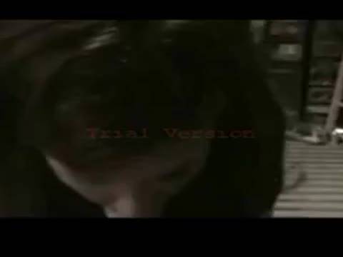 Elle vomit après une gorge profonde