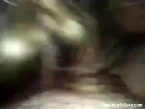 Suce moi sous les draps