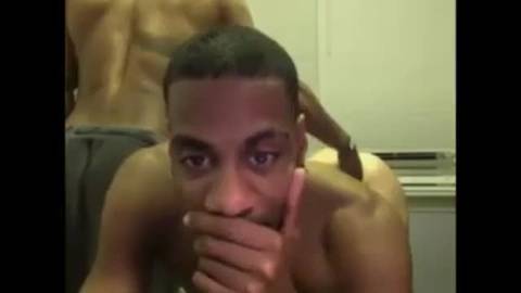 Deux copines se ramènent des blacks TBM à la maison