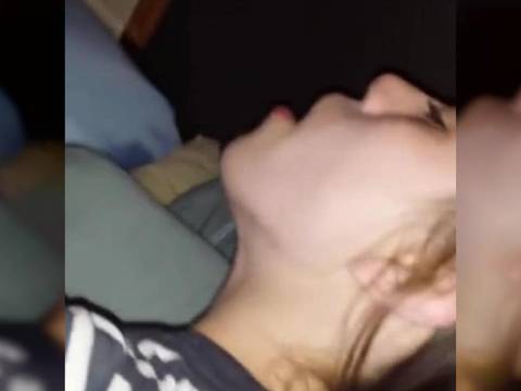 Fourrée en string et en POV