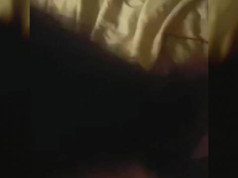 Le gros cul de cette fille des îles fait des vagues quand on la baise !