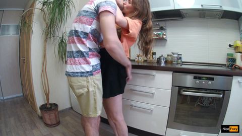 Amateur baise sa meuf dans la cuisine