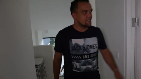 Milf obtient du plaisir d&rsquo;un gang bang