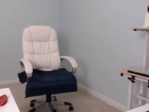 Fille avec le sextoy sur vidéo de x story